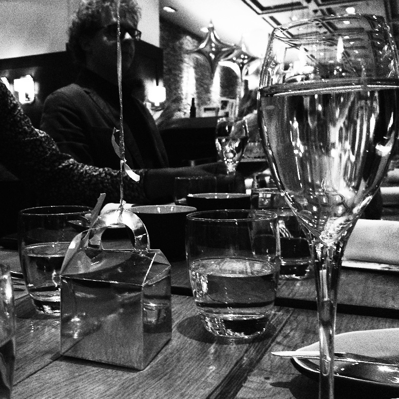 Oudjaar diner DWanimations Ron Blauw